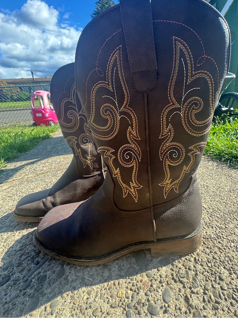 Women's Brown Embroidered Western Heeled Boots